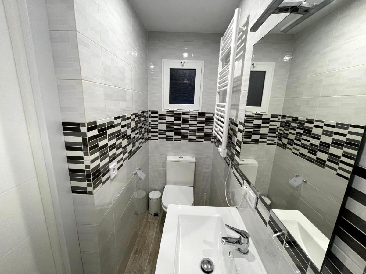 Sant Adria Beach Apartment Wi-Fi Parking Free Sant Adria de Besos Ngoại thất bức ảnh